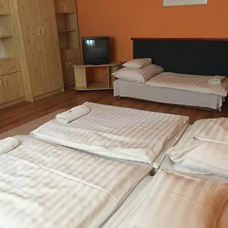 Apartament Dóra *