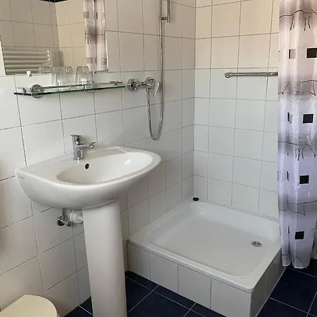 Apartment Dora *