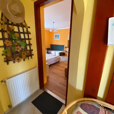 Dora Apartment *