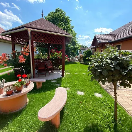 Dóra Apartamento