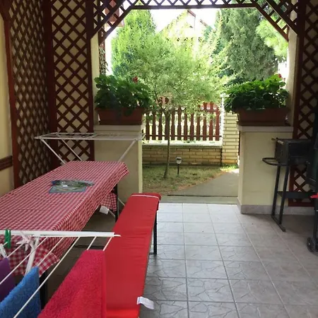 Dora Apartment Hajduszoboszlo
